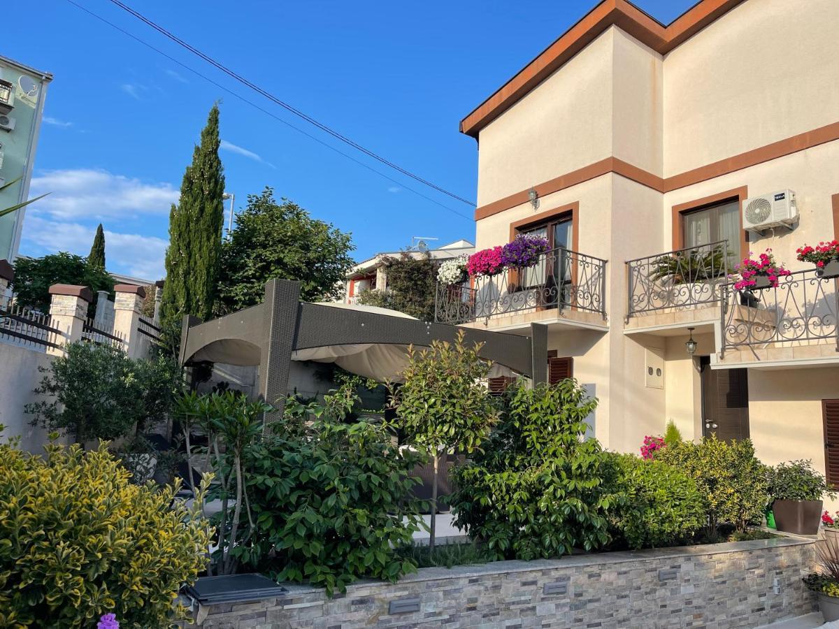 Holiday Home Barska Vila Екстер'єр фото